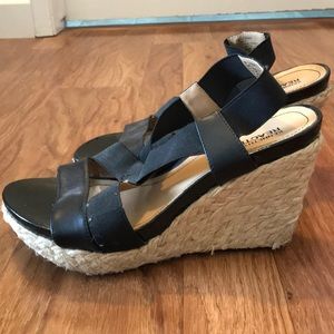 Kenneth Cole Reaction “Dare U” wedges